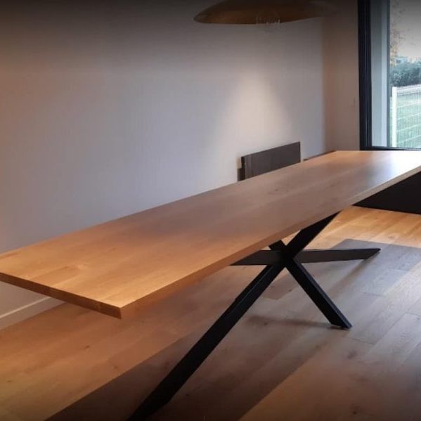 pied de table en métal mikado